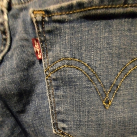 Great Pair of Levi's!! - Picture 4 of 5